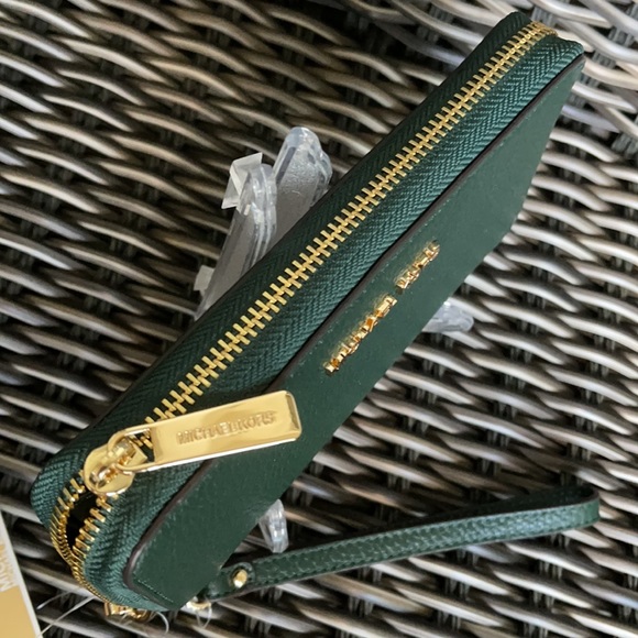 Michael Kors Jet Set Travel Lg Flat Multifunctional Phone Case-Wristlet-Wallet - Picture 4 of 16